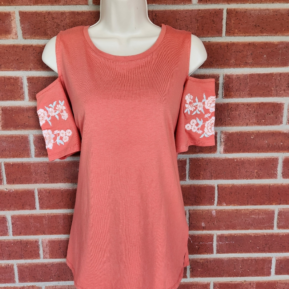 922 CW Classics top